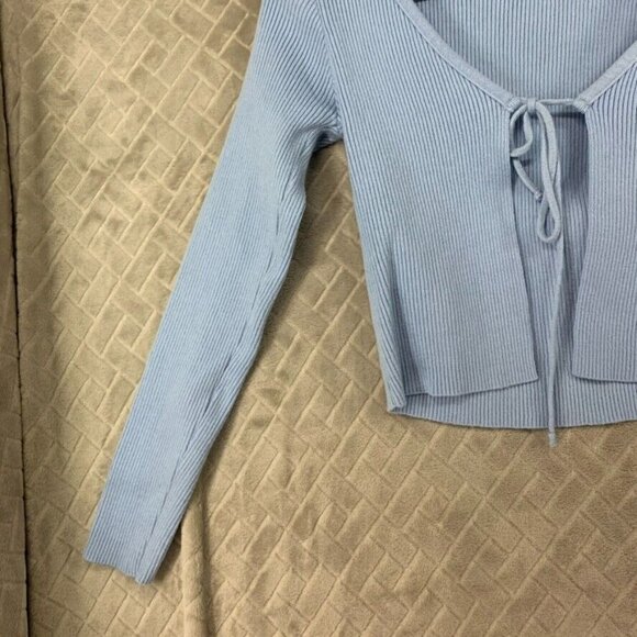 Honeybum Womans Medium Crop Top Light Blue Cardigan Tie Front Long Sleeve - Picture 3 of 15